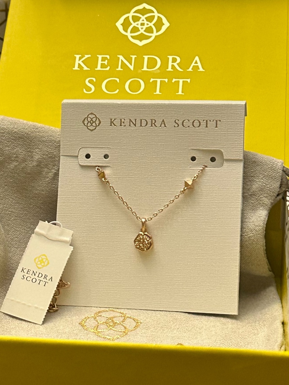 Kendra Scott Nola Short Pendant Necklace in Rose Gold Drusy NWT
